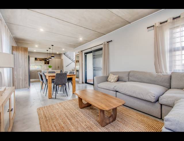 4 BEDROOM CLUSTER FOR SALE IN ALBERTSDAL